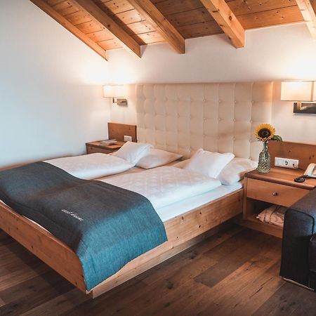 Small Hotel Sonne Tirolo Eksteriør billede