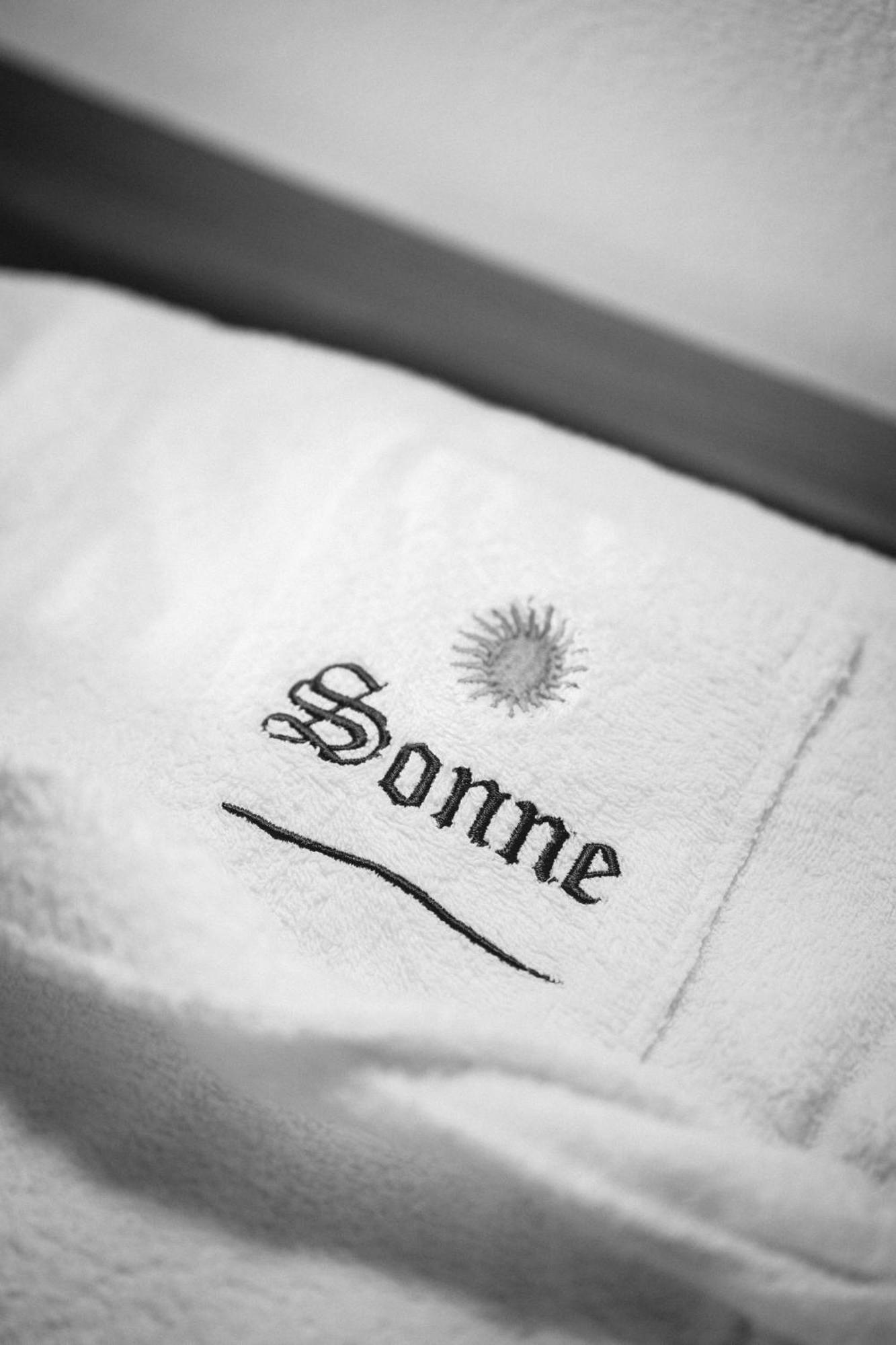 Small Hotel Sonne Tirolo Eksteriør billede